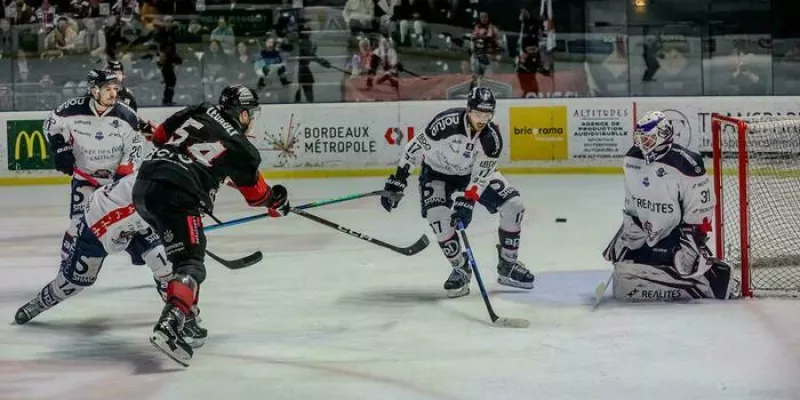 Hockey sur Glace : Boxers de Bordeaux Vs. Cergy