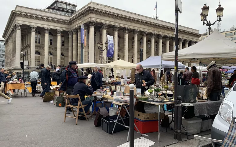 Brocante Professionnelle-Place de la Bourse 2E