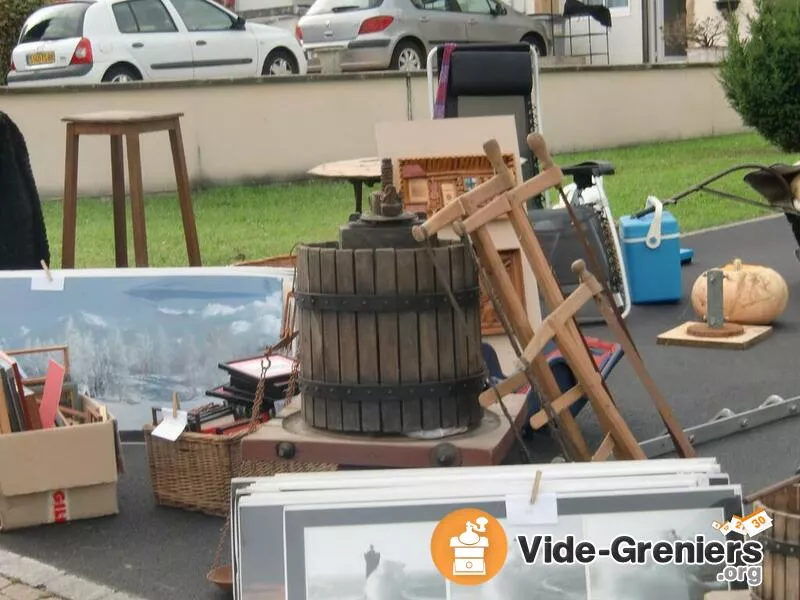 Vide Grenier Annuel Histoire et Patrimoine de Jeuxey