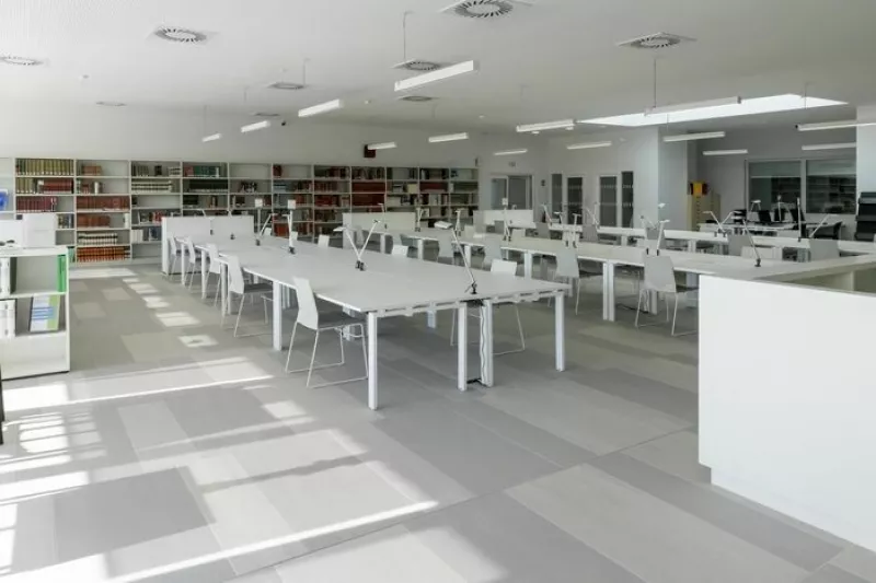 Salle de Lecture et Exposition Temporaire des Archives Departementales