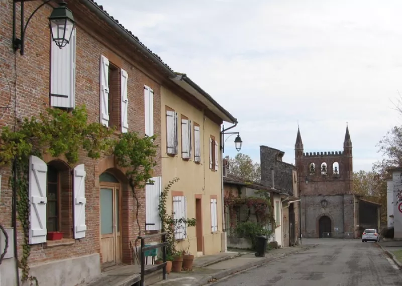 Visite Libre ou Guidée de l'Église Saint-Pierre de Noueilles