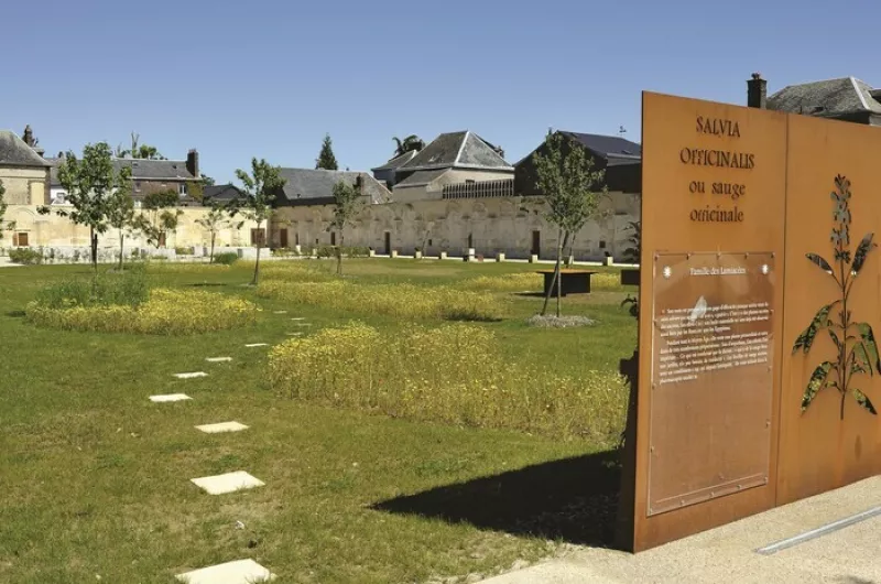 Visite Libre de la Chartreuse Saint-Julien et du Jardin