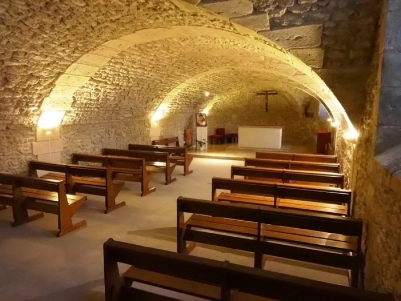 Visite Guidée : de l'Abbaye du Xe Siècle à l'Église Paroissiale d'Aujourd'hui