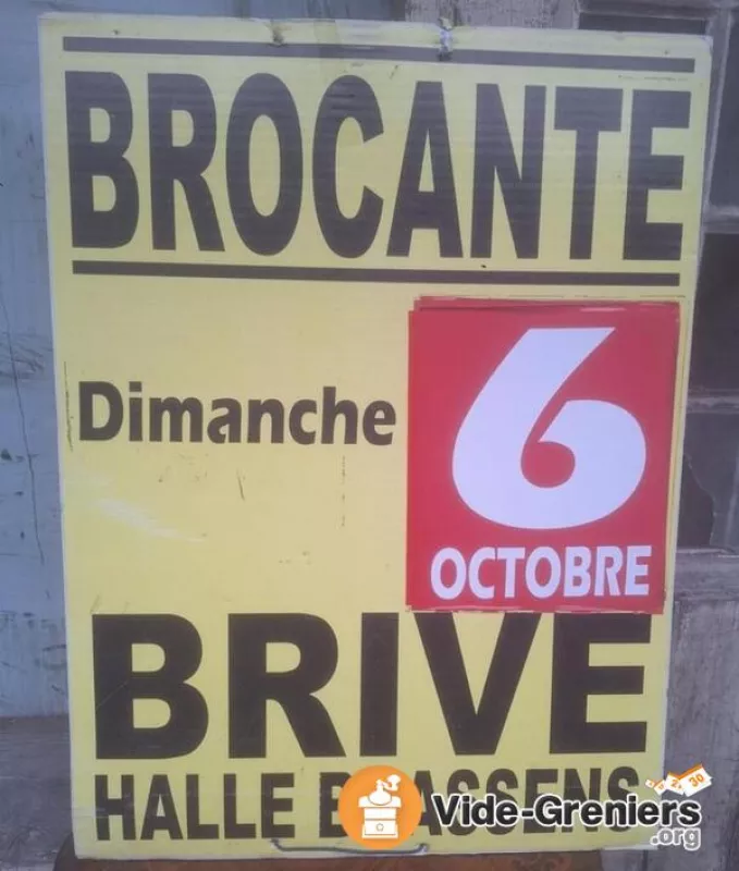 Brocante Professionnelle Mensuelle-Marché Couvert