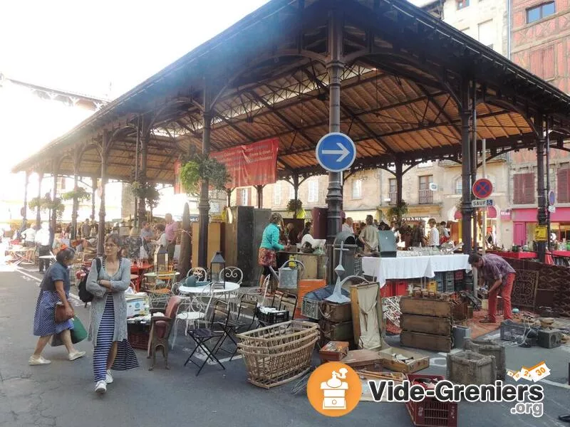 Brocante de Toussaint Sous la Halle de Figeac