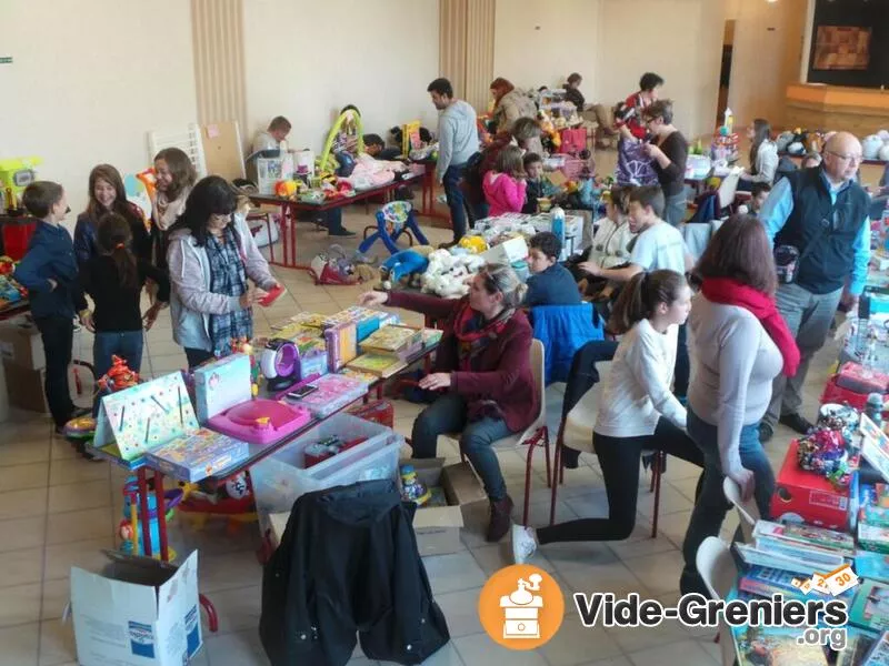 Foire Aux Jouets, Vêtements Enfants et Puériculture