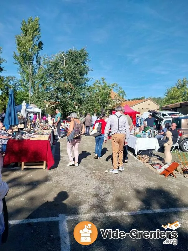 Vide-Grenier et Exposition de Véhicules Anciens et Motos