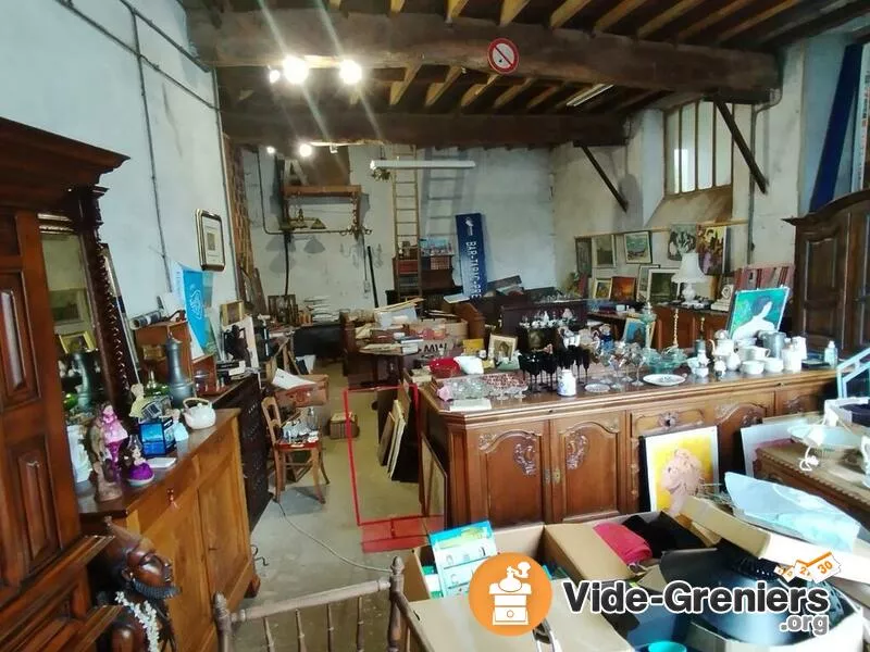 Vide Brocante du Chaos de la Balme