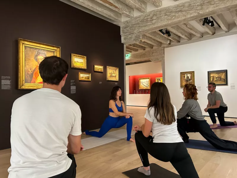 Yin Yoga au Musée d'Art Moderne de Fontevraud