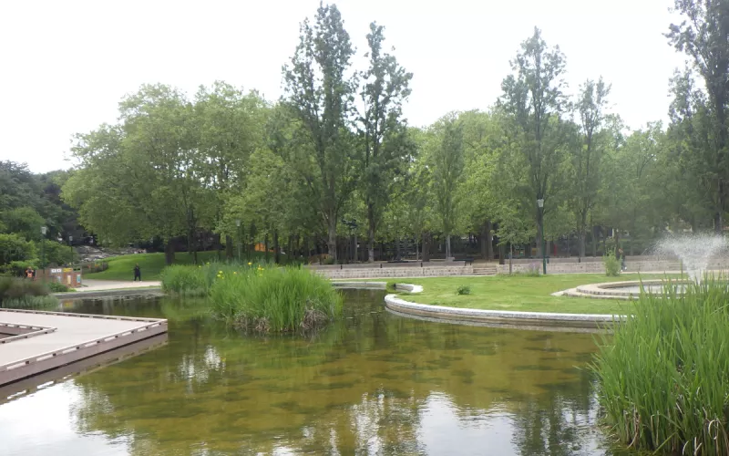 Le Parc Georges Brassens et Ses Bassins Végétalisés