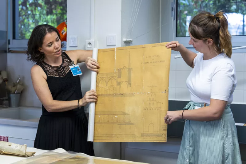 Visites de L’atelier de Restauration des Archives de la Haute-Garonne