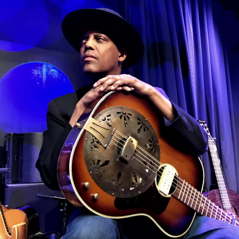 Eric Bibb