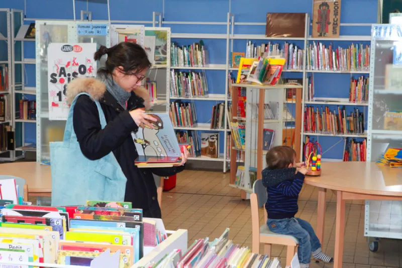 Minikili, Lecture D'histoires pour les 0-3 Ans