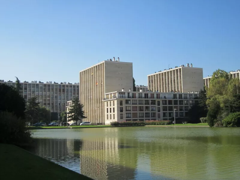 Visite Commentée de l'Architecture Urbaine de Fernand Pouillon à Meudon-la-Forêt, Organisée par le Comité de Sauvegarde des Sites de Meudon...