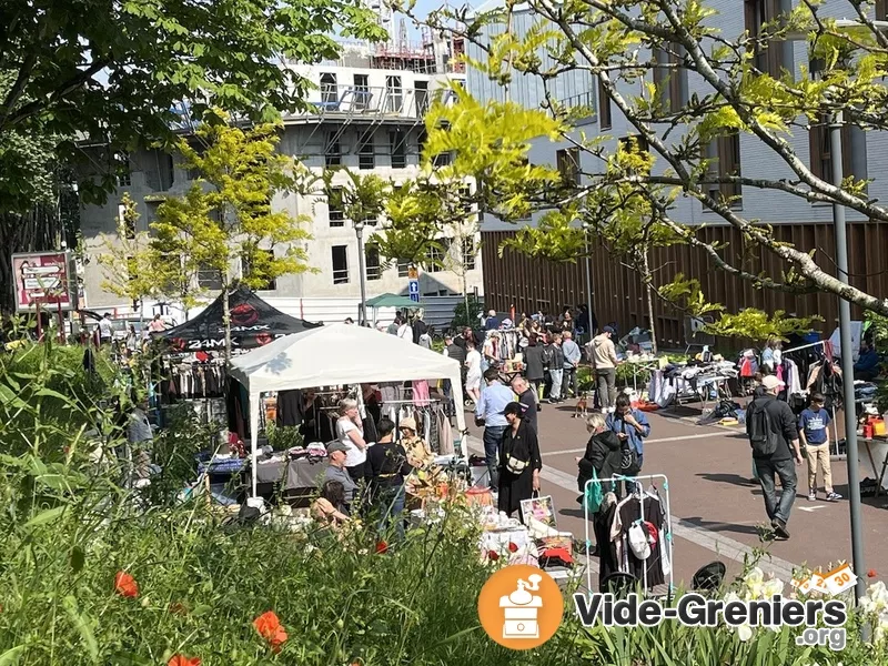 Q Musiciens Vide-Grenier-Brocante