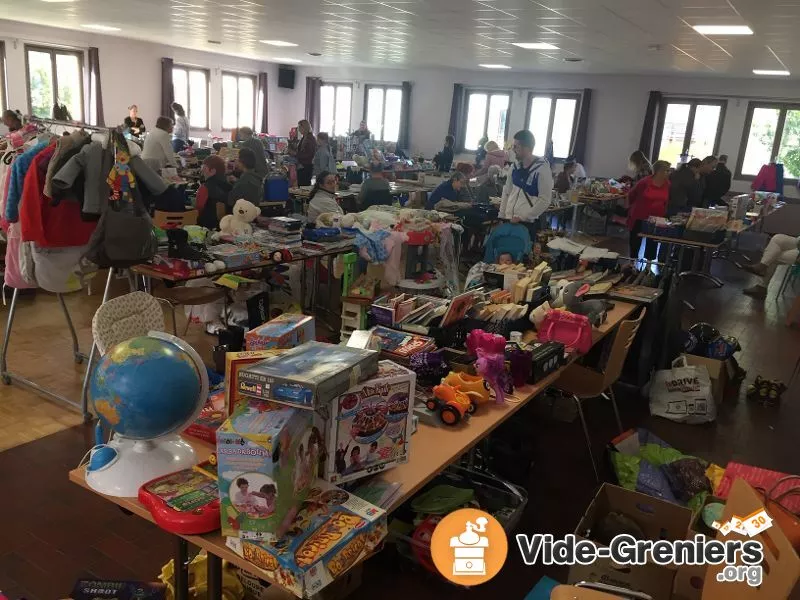 Bourse Aux Jouets ,Livres , Vêtements et Divers