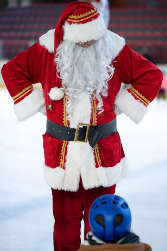 Visite du Père Noël à la Patinoire de Colmar