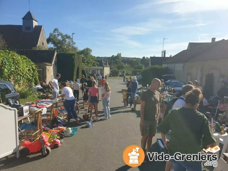 Vide Grenier de l'Association la Postolle s'Anime Lpsa