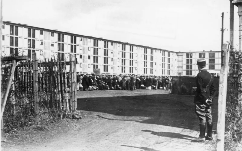 Le Camp D’internement de Drancy  : Histoire, Mémoire(S) et Transmission